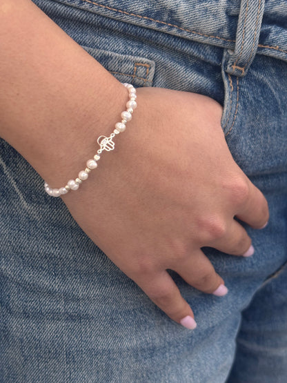 צמיד פנינים ותליון חמסה עם זרקון עשוי כסף 925