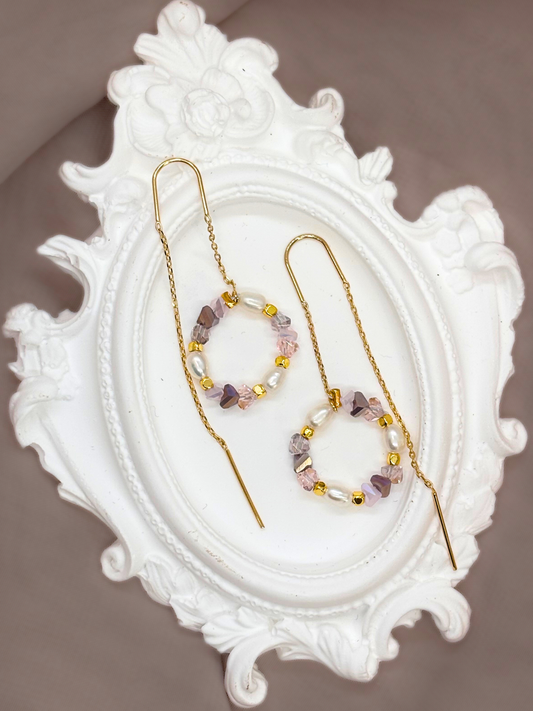 עגיל בלה ורוד - עגיל תלוי עם תליון עגול מחרוזי זכוכית ופנינים