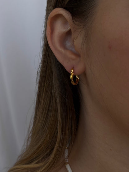 עגיל חישוק טוויסט - כסף 925 - M.Bren